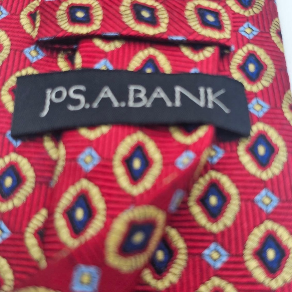 Jos. A. Bank Tie Men OS Red  Geometric Silk Medallion Necktie